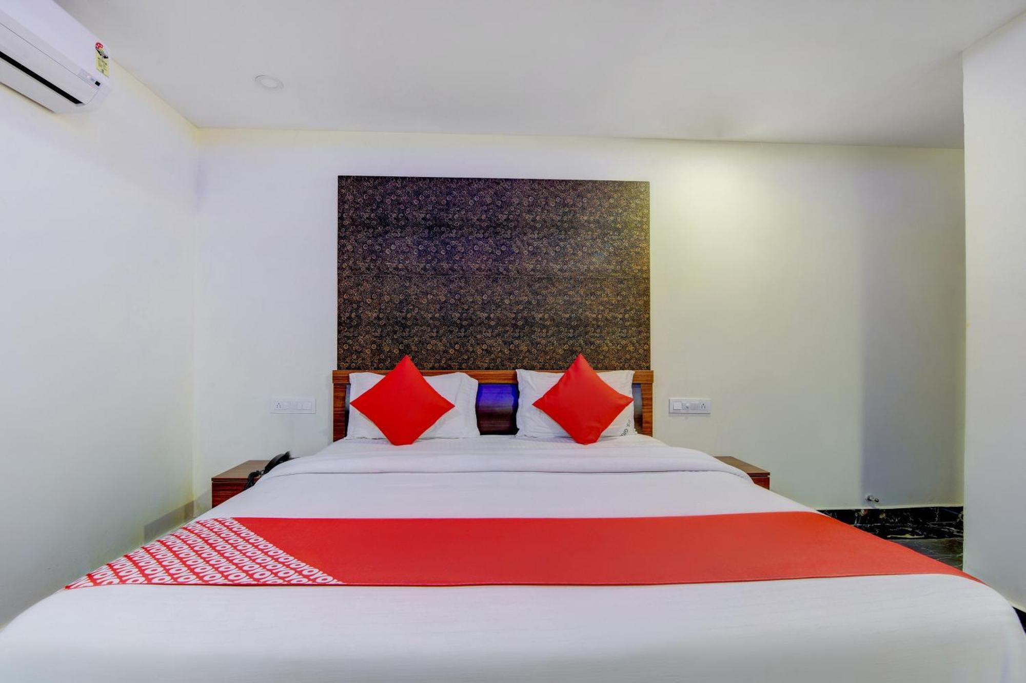 Hotel O P S Grand Port Blair Exteriör bild