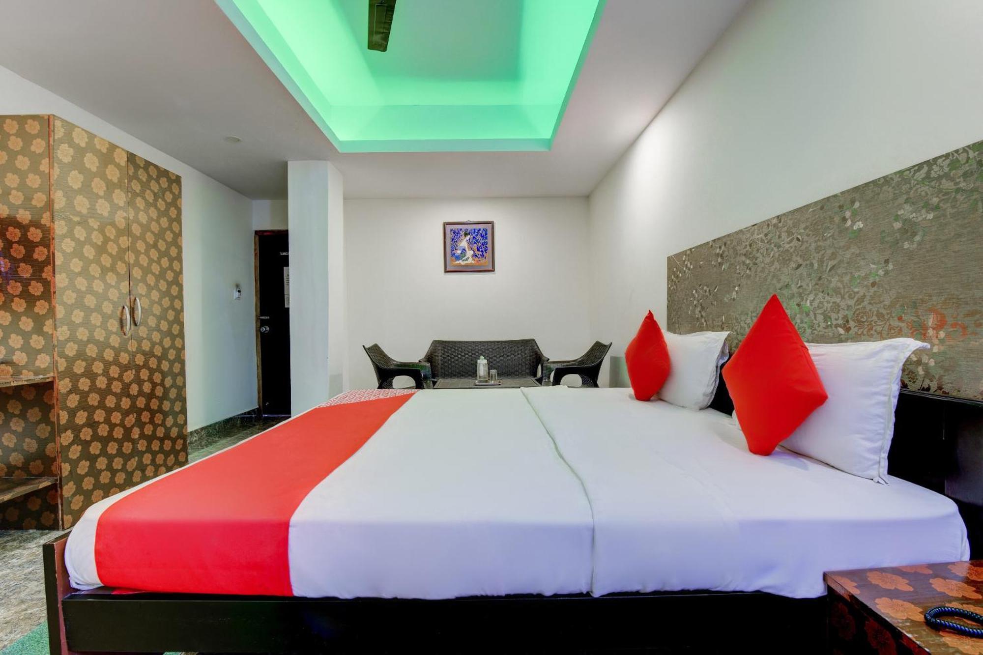 Hotel O P S Grand Port Blair Exteriör bild